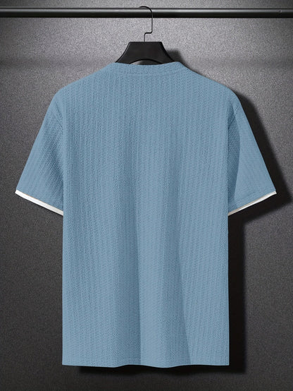 Legeres Herren-T-Shirt mit kurzen Ärmeln, modernem Stil, Rundhalsausschnitt und geprägter Textur