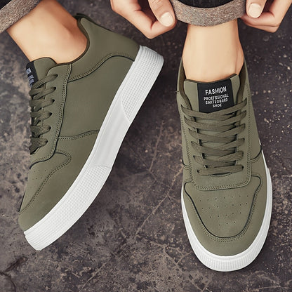 Lave herresneakers i urbant stil til daglig brug og afslappede udflugter