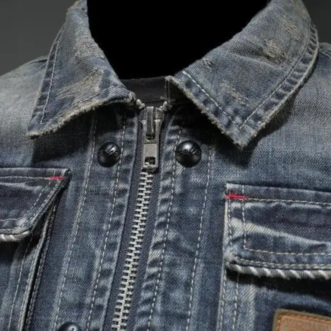 Męska klasyczna kurtka jeansowa – miejska elegancja i ponadczasowy look