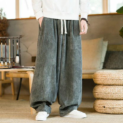 Herrbyxor med lös passform i streetwear-stil med ribbad design för fritid eller avkoppling