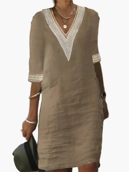 Zomerse jurk voor dames in chique bohemienstijl met V-hals en driekwartmouwen voor een ontspannen en elegante uitstraling