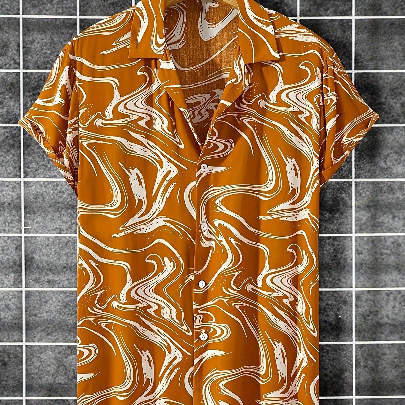 Chemise de style resort à manches courtes pour homme, motif marbré moderne, idéale pour les vacances et sorties décontractées