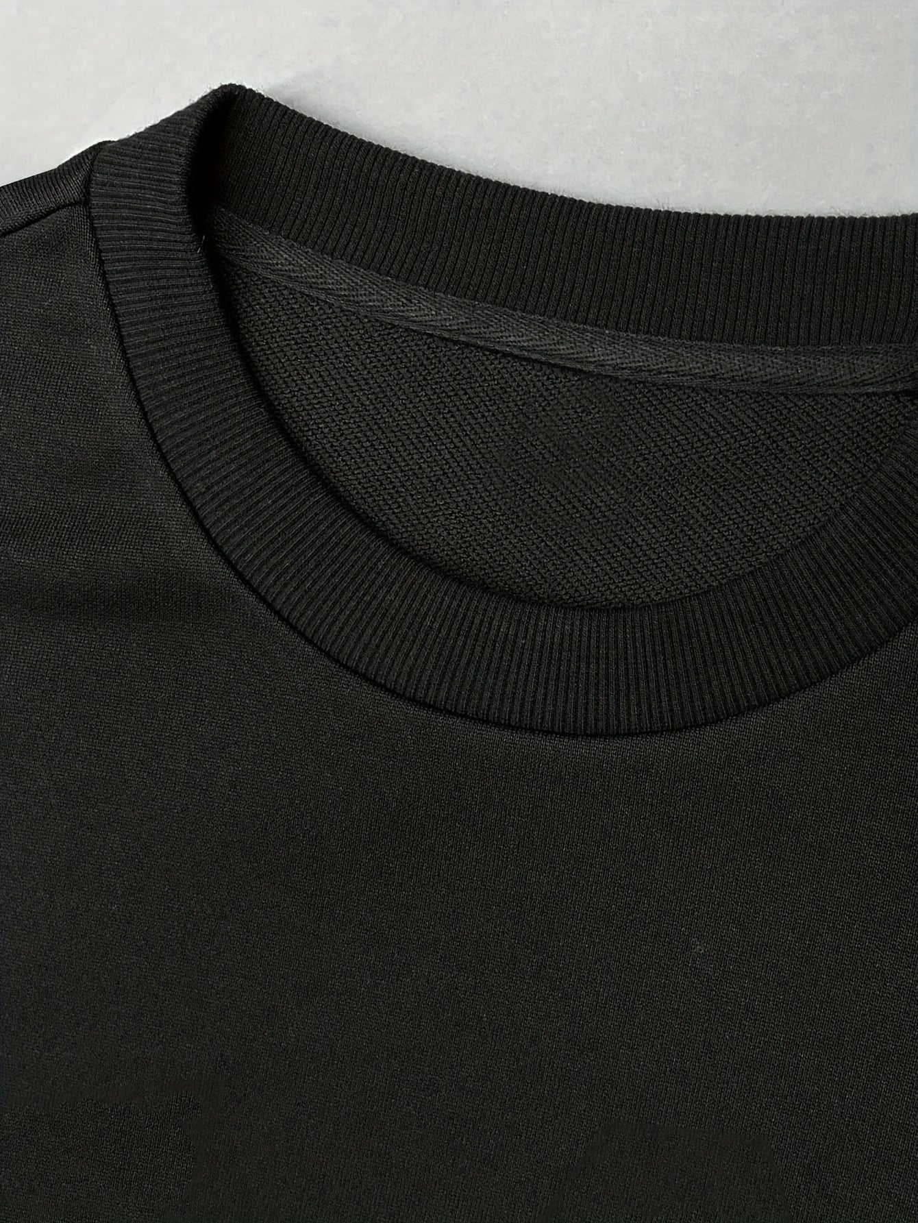 T-shirt Homme Manches Longues Bicolore Noir et Blanc Coupe Ample Col Rond