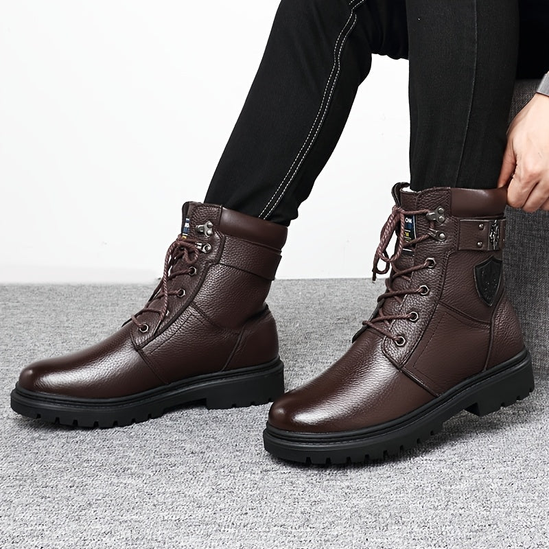 Bottes montantes homme noires à lacets semelle crantée