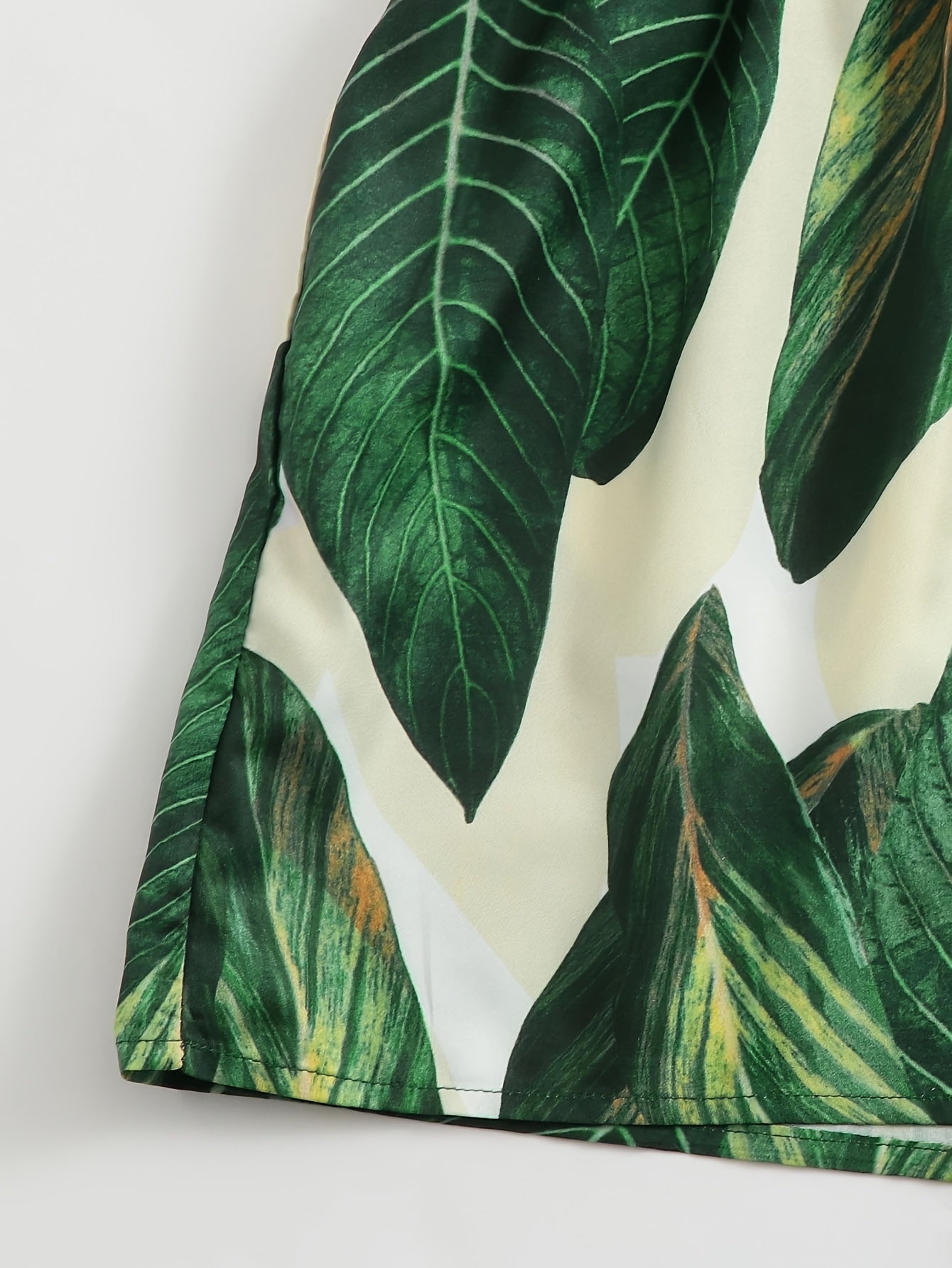 Tuta corta estiva con motivo tropicale da donna, stile vacanze, casual e chic