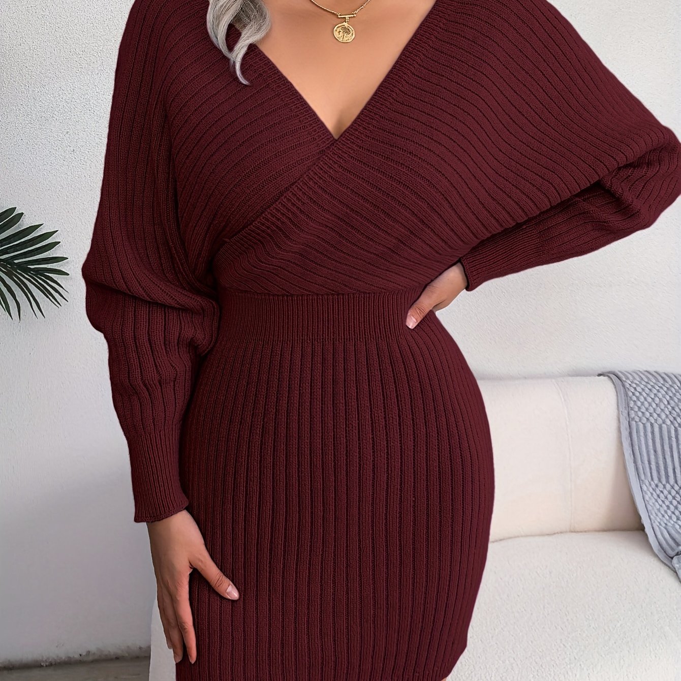 Robe pull côtelée femme décolleté V manches longues chauve-souris coupe ajustée