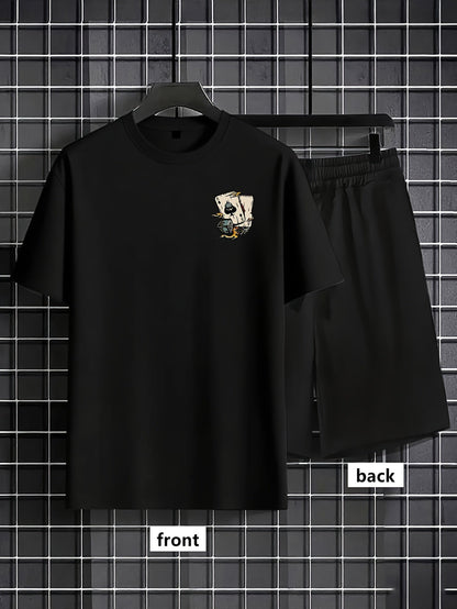 Lässiges Herren Outfit – T-Shirt mit Pik-Ass Aufdruck und Shorts, moderner Stil, ideal für den Sommer