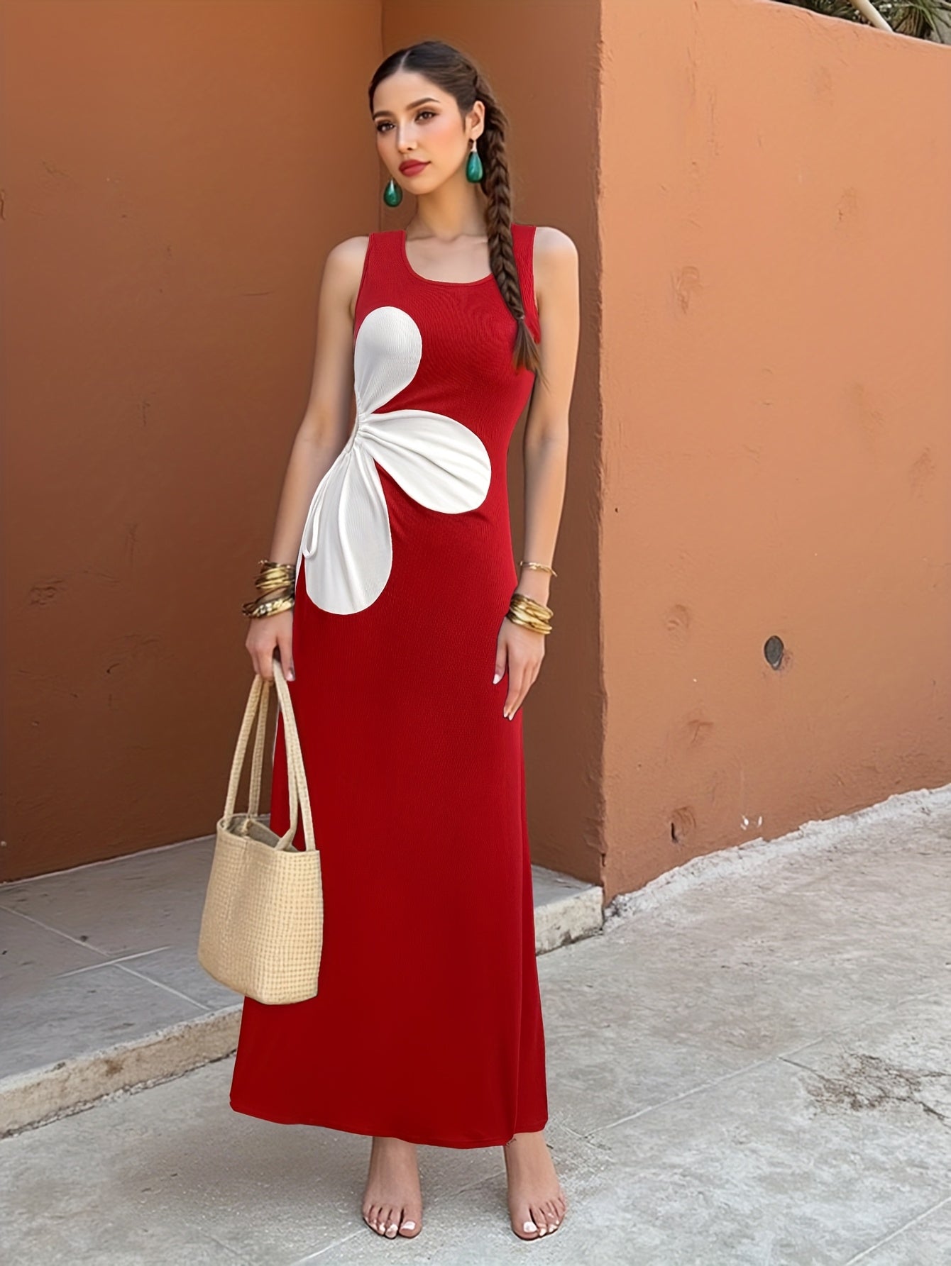 Robe moulante à fleurs découpée pour femme, style estival élégant
