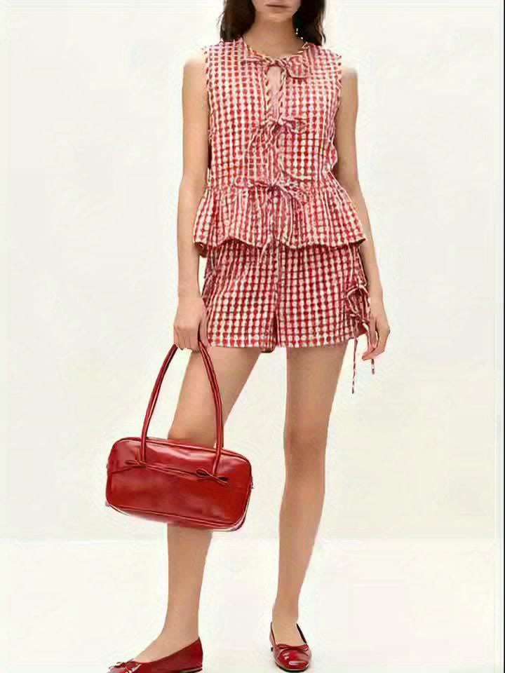Ensemble coordonné femme style décontracté à rayures avec top sans manches à volants et short taille haute