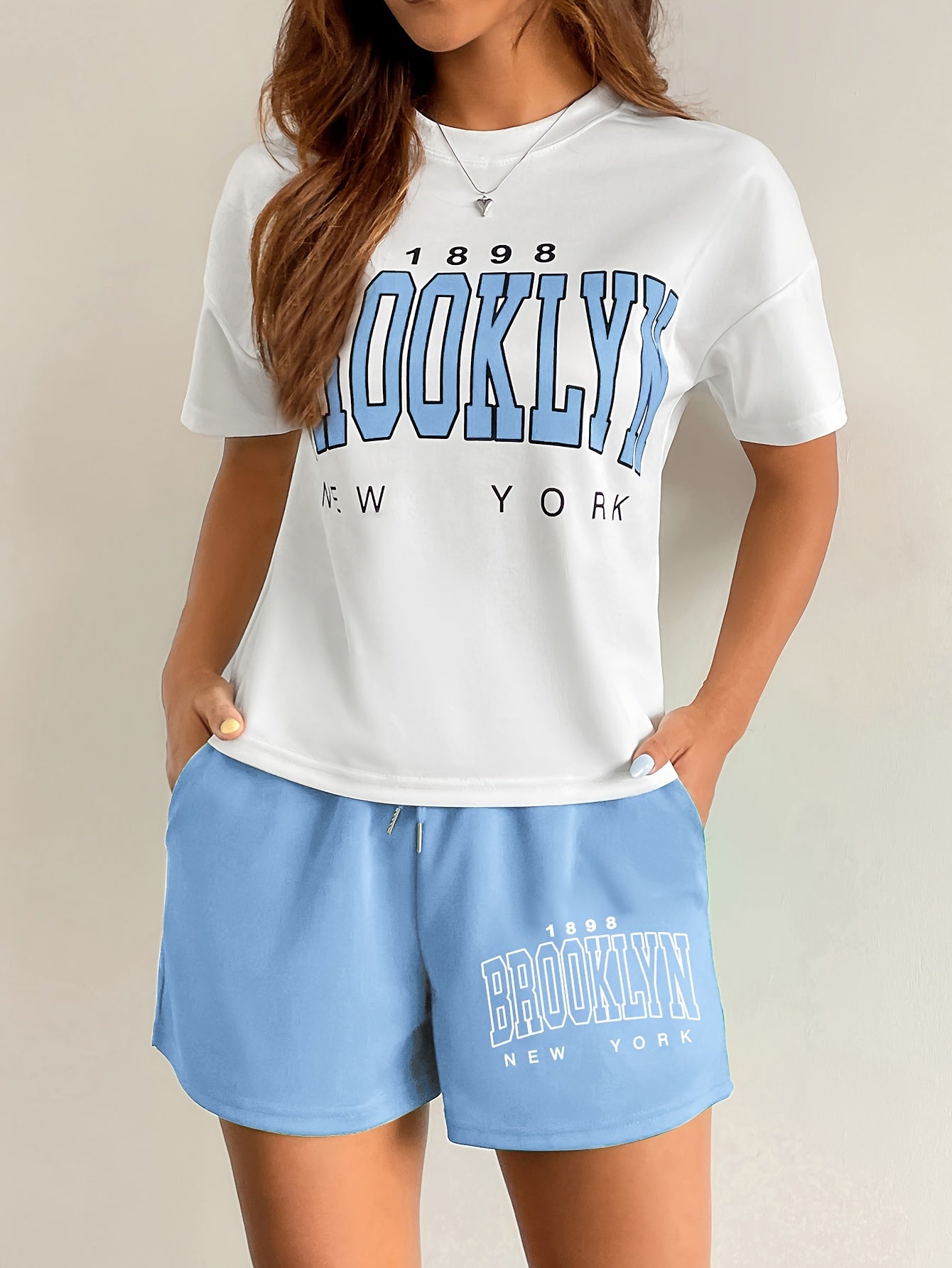 Conjunto casual para mujer estilo universitario con camiseta y pantalones cortos estampados Brooklyn Nueva York