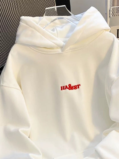 Sweat à Capuche Blanc avec Broderie Rouge Détail Manches
