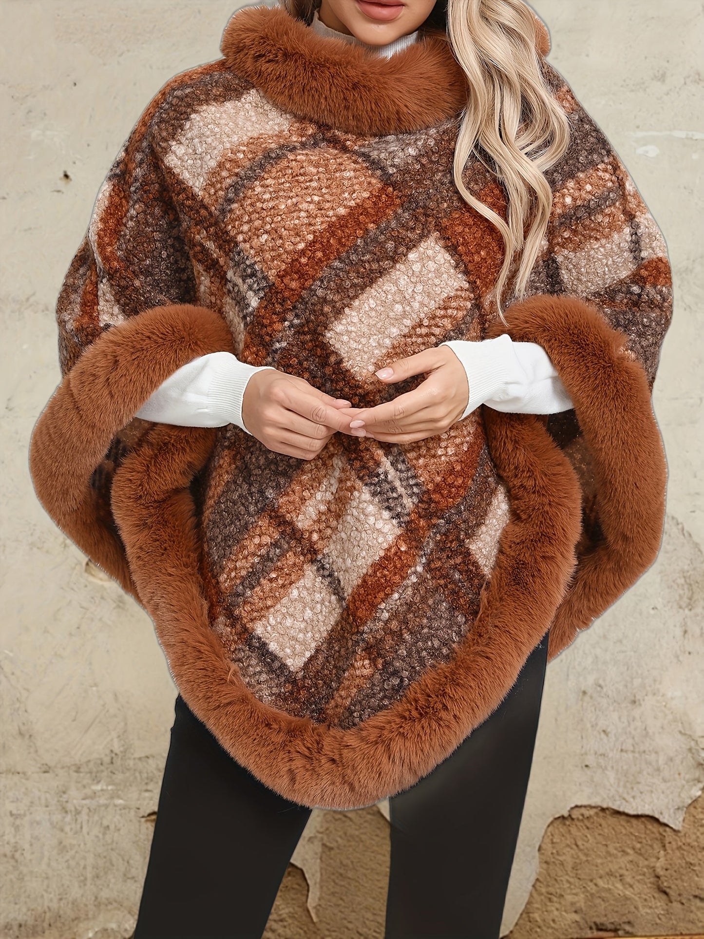 Poncho Femme Chaud Motifs Géométriques et Bordures Imitation Fourrure