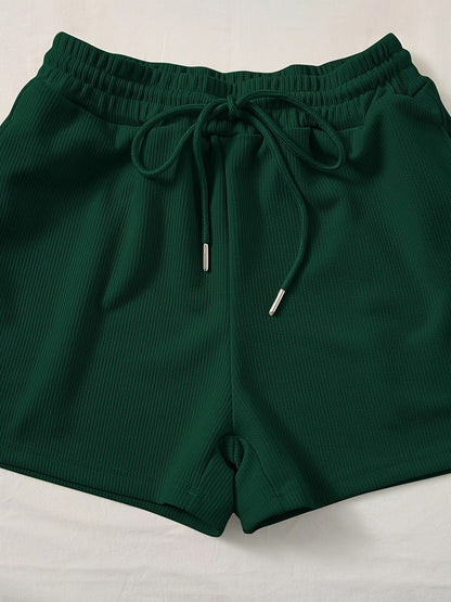 Women's Casual Set – Sleeveless Crop Top and High-Waisted Shorts for Leisure and Summer
