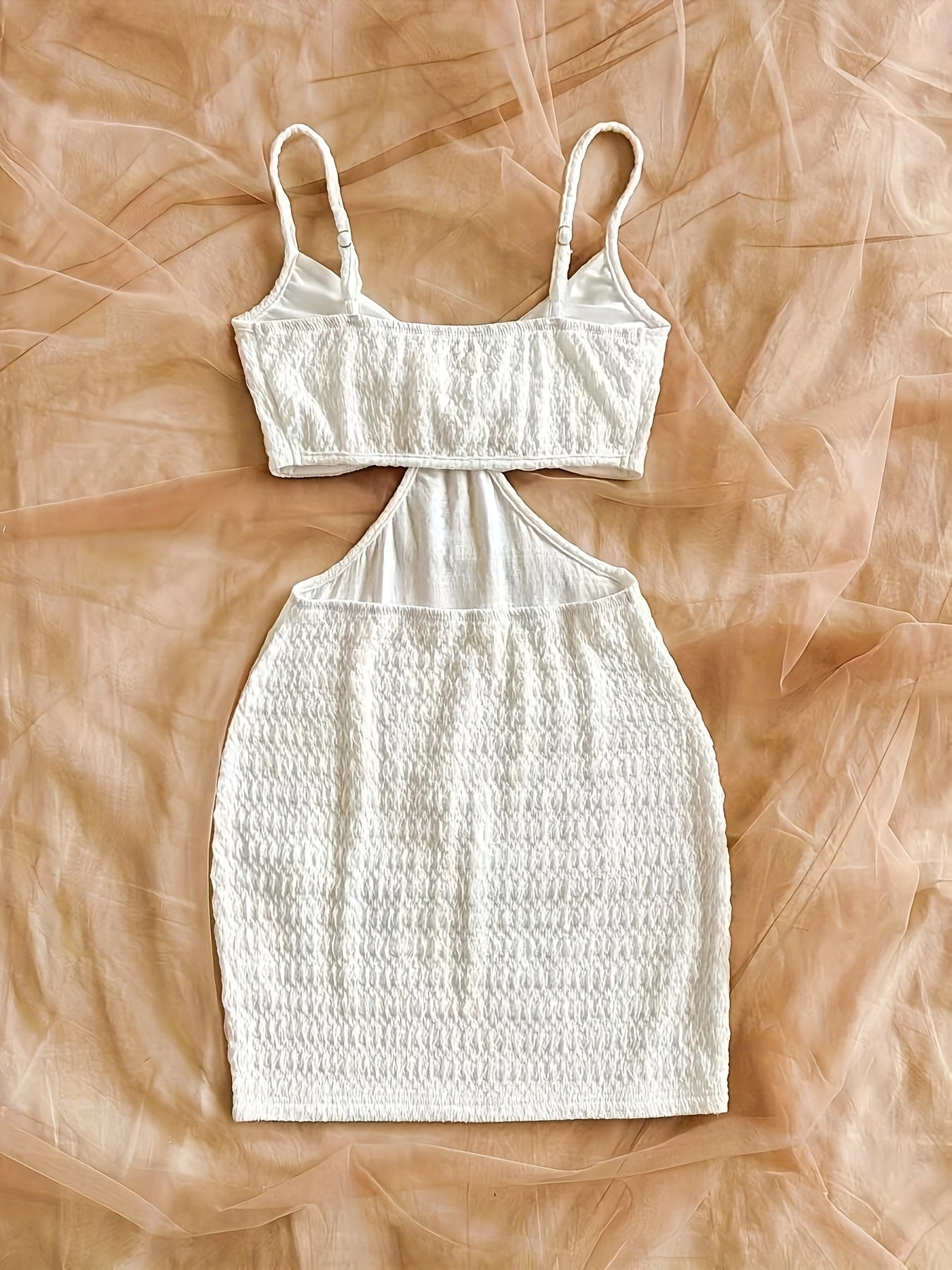 Abito aderente mini stile spiaggia per donna con dettaglio stella marina e taglio alla moda