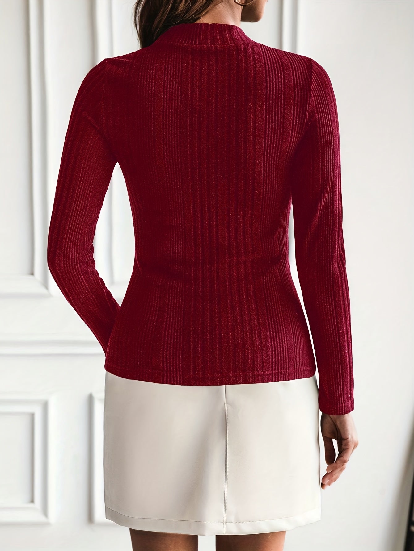 Pull côtelé à col montant et boutons dorés Femme