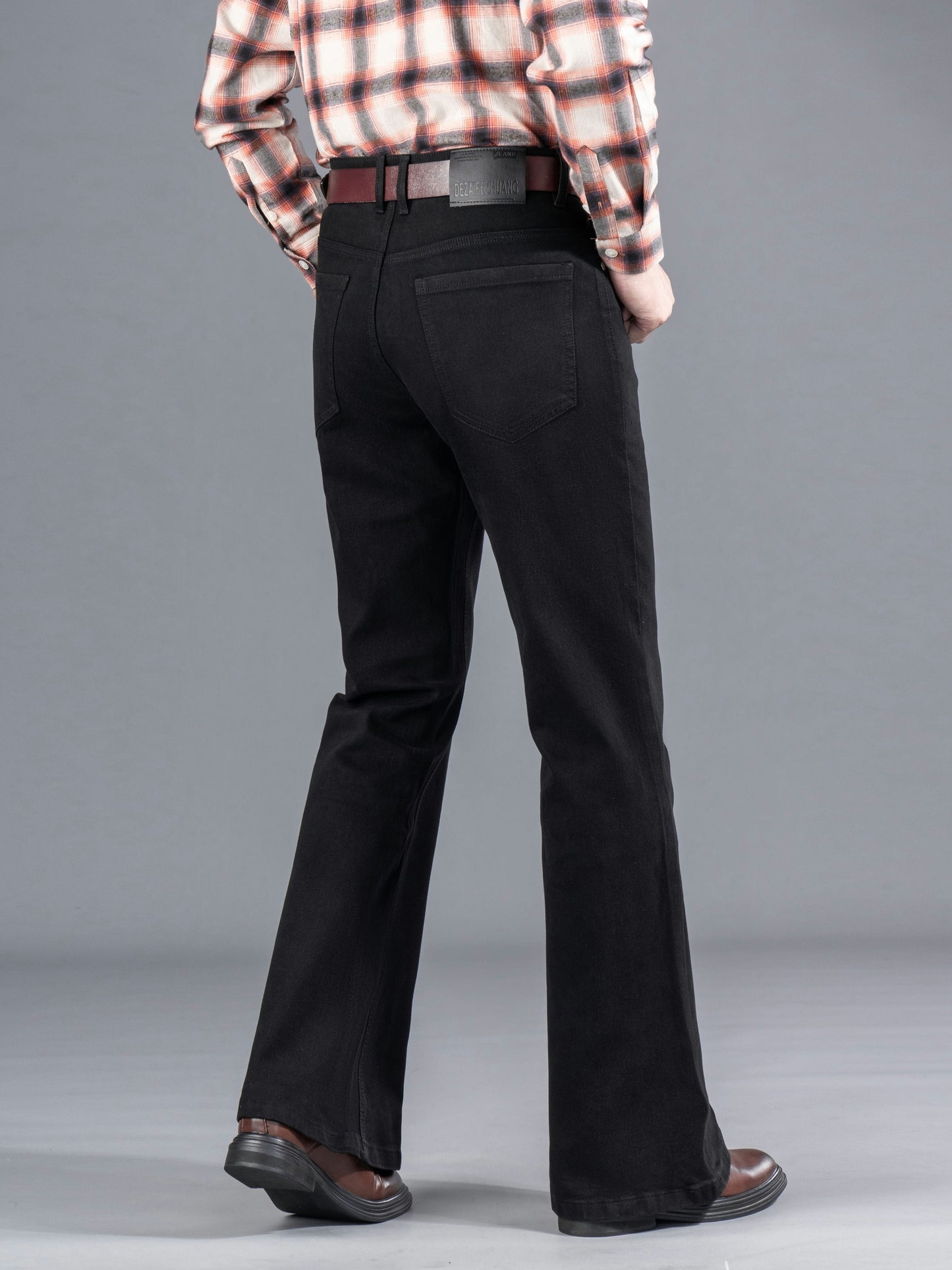 Jean Bootcut Homme Noir Coupe Évasée