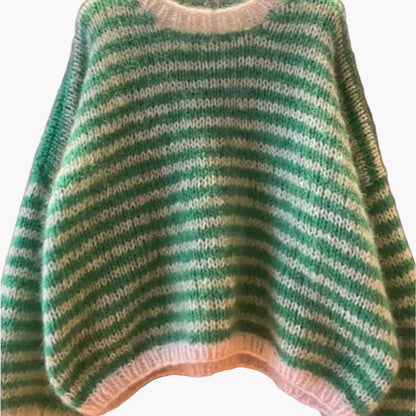 Casual style striped oversized pullover for women - Ideal for autumn/winter