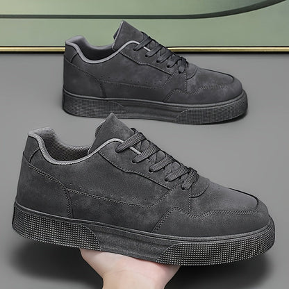 Herresneakers i afslappet urban stil til hverdag