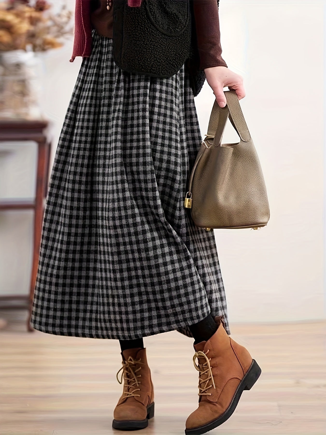 Jupe longue à carreaux noir et gris coupe évasée pour femme