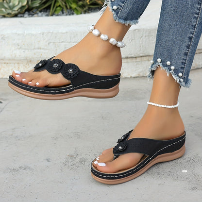 Sandales décontractées pour femme à talon plat style tongs avec fleurs – Idéal pour l’été