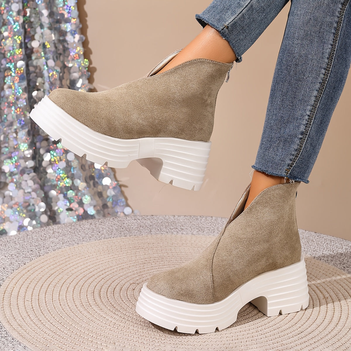 Bottes courtes compensées femme noires à semelle épaisse et fermeture éclair