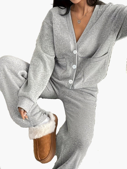 To-delt pyjamas til kvinder i afslappet stil med knapper og lommer, behageligt loungewear til hjemmet