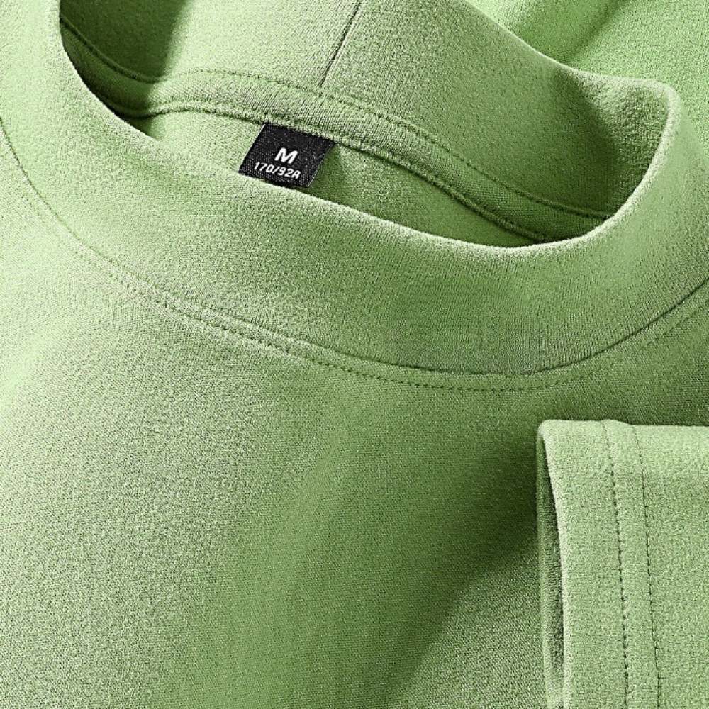Haut à col montant doux couleur unie manches longues pour homme