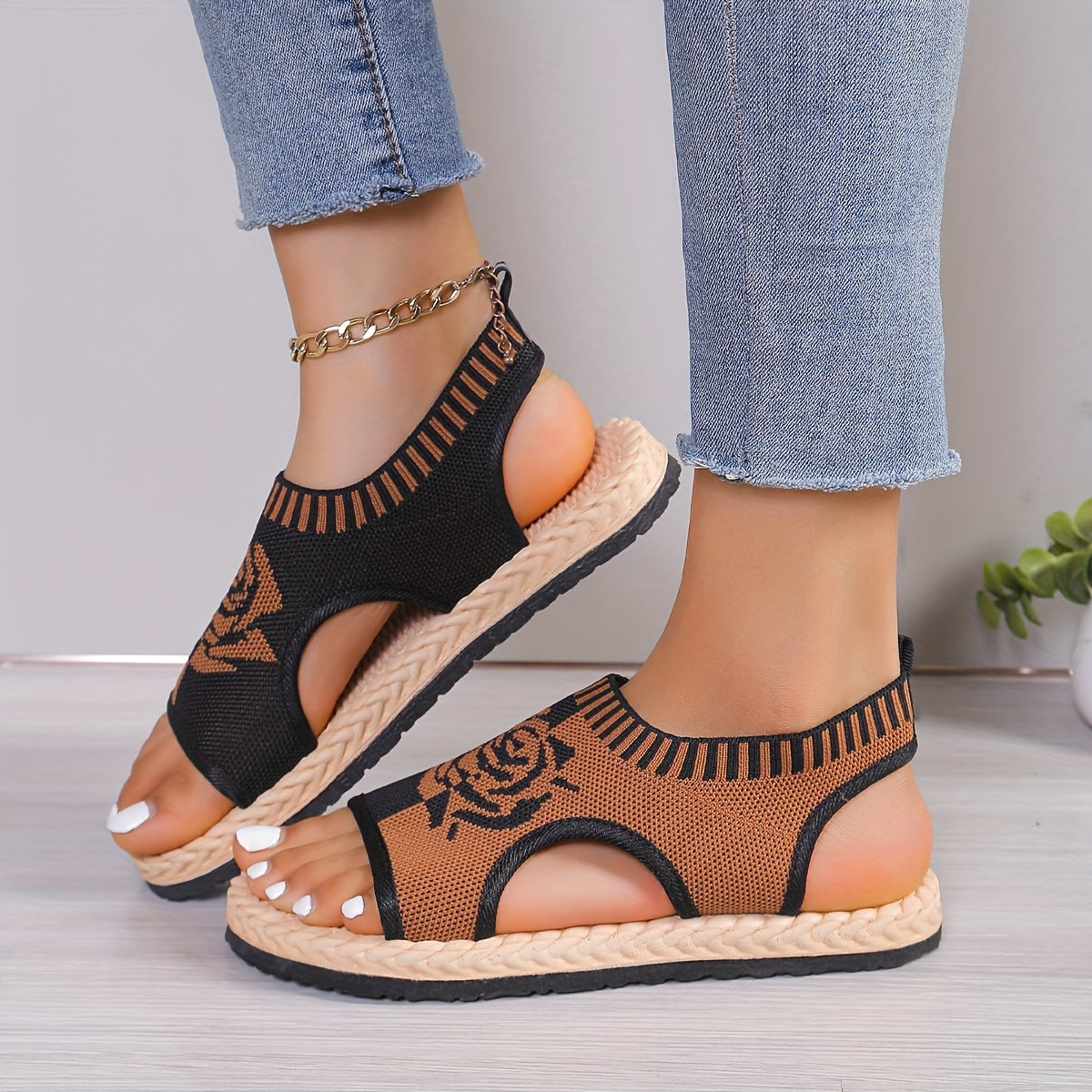 Sandales décontractées femme à motif floral pour été, style bohème chic, confort quotidien