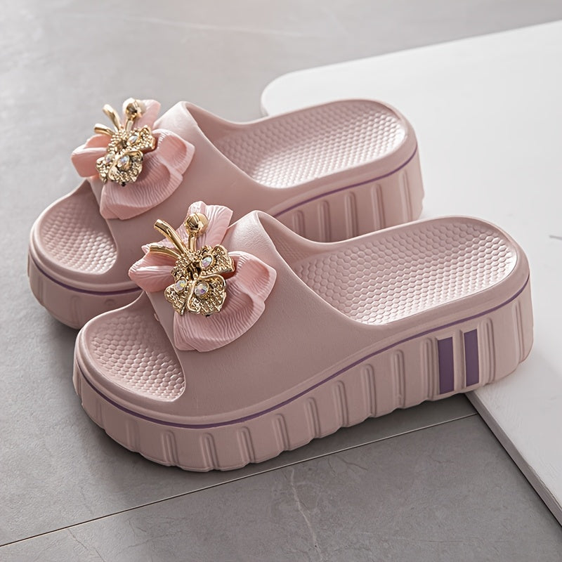 Sandales compensées femme style plateforme avec ornement floral chic – Tendance décontractée et élégante