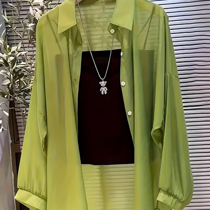 Løs transparent skjorte med undertrøje – Kvinde – Moderne stil til elegante lag-på-lag looks