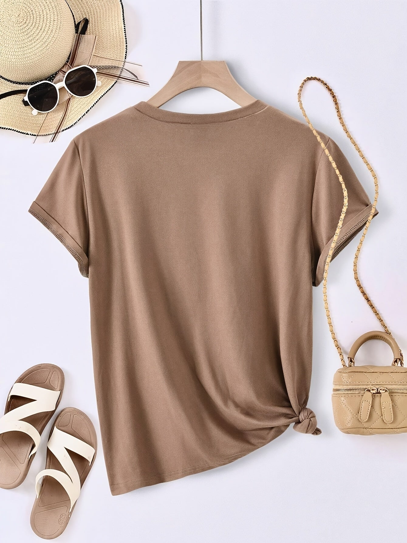 T-shirt femme à message "Smile every day" style décontracté pour look estival