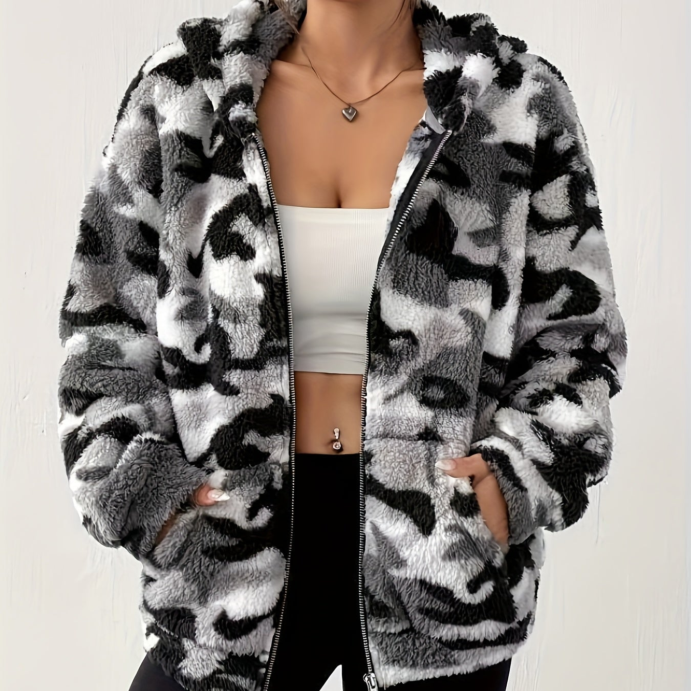 Veste à capuche zippée camouflage femme motif doux