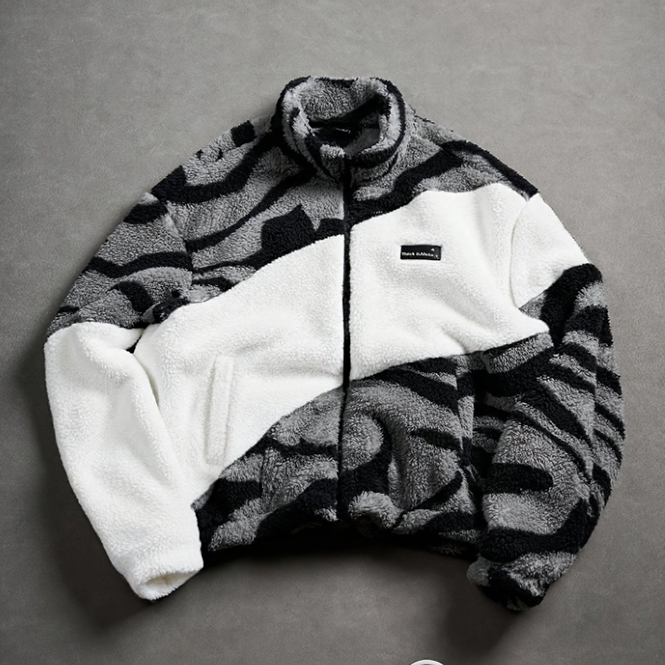 Veste Polaire Zippée Motif Zèbre Bicolore Col Montant
