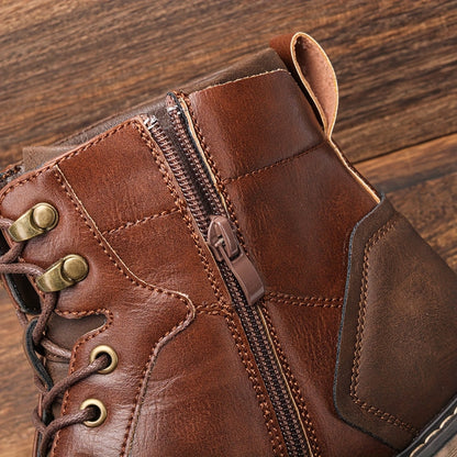 Bottes montantes pour homme marron avec lacets et semelle bleue contrastante