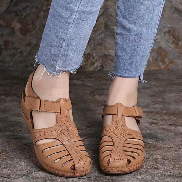 Sandales à enfiler confort compensées pour femmes – Style chic et usage quotidien