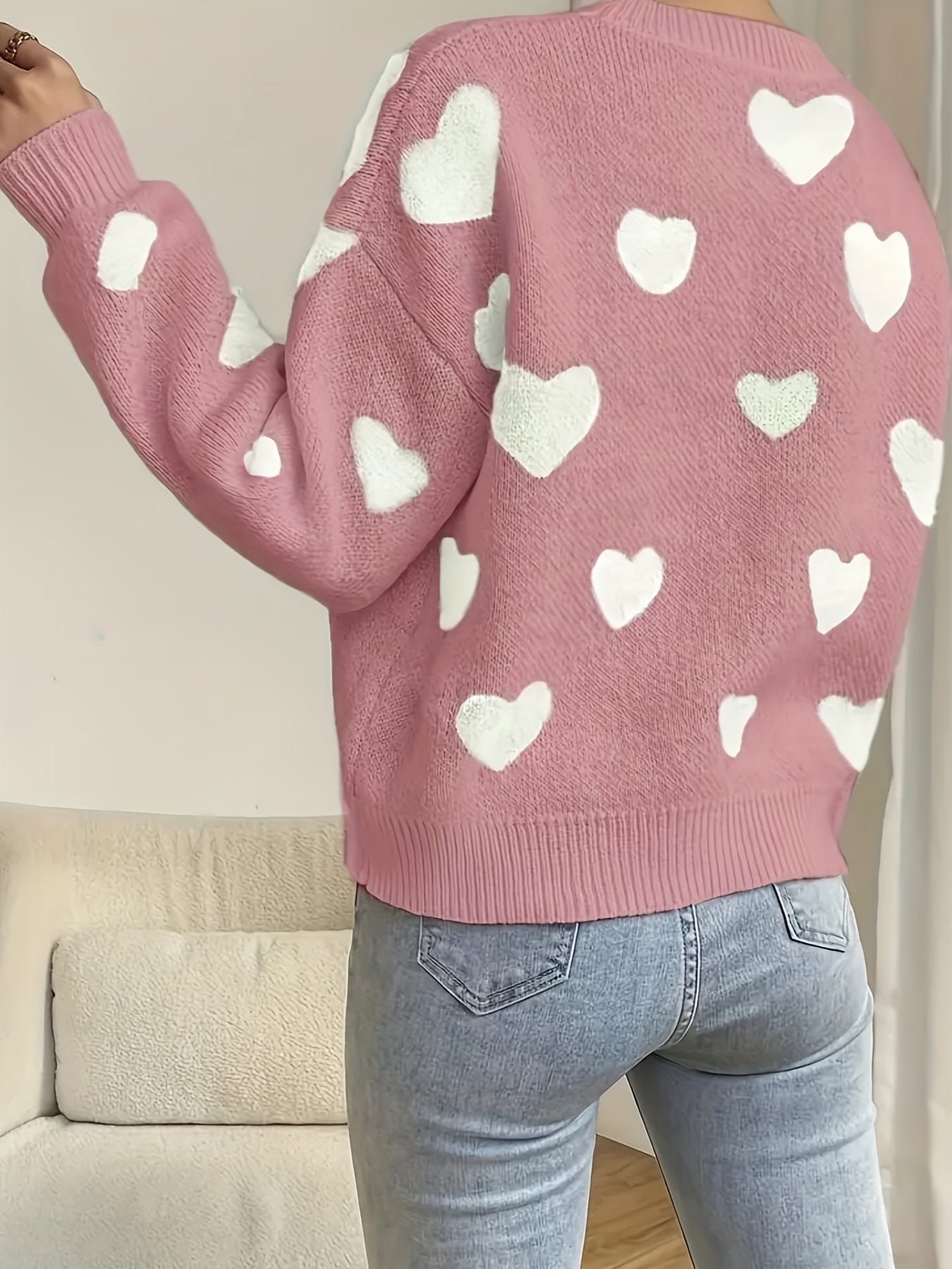 Pull col rond ample en maille blanc avec cœurs beiges