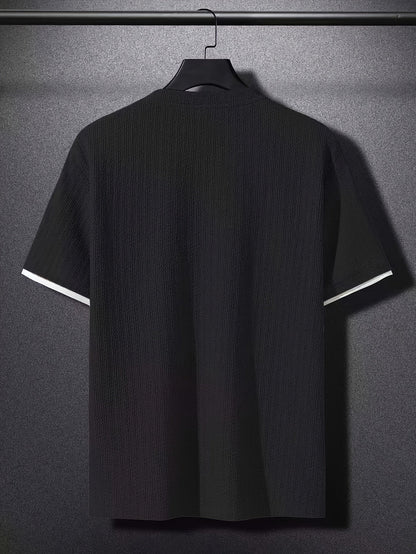 Legeres Herren-T-Shirt mit kurzen Ärmeln, modernem Stil, Rundhalsausschnitt und geprägter Textur