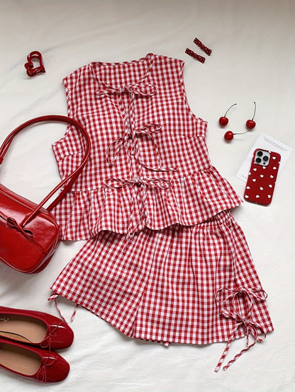 Ensemble coordonné femme style décontracté à rayures avec top sans manches à volants et short taille haute