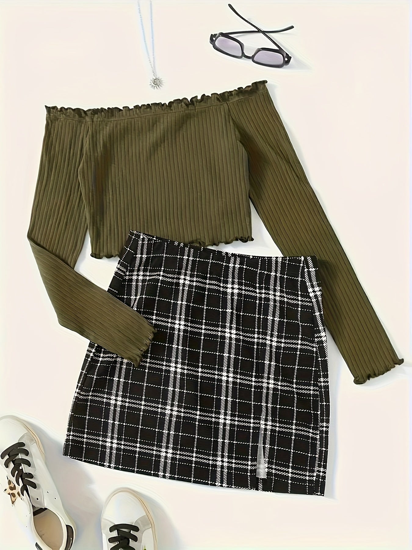 Conjunto de dos piezas para mujer estilo elegante falda a cuadros y top con hombros descubiertos para salidas primaverales y estivales