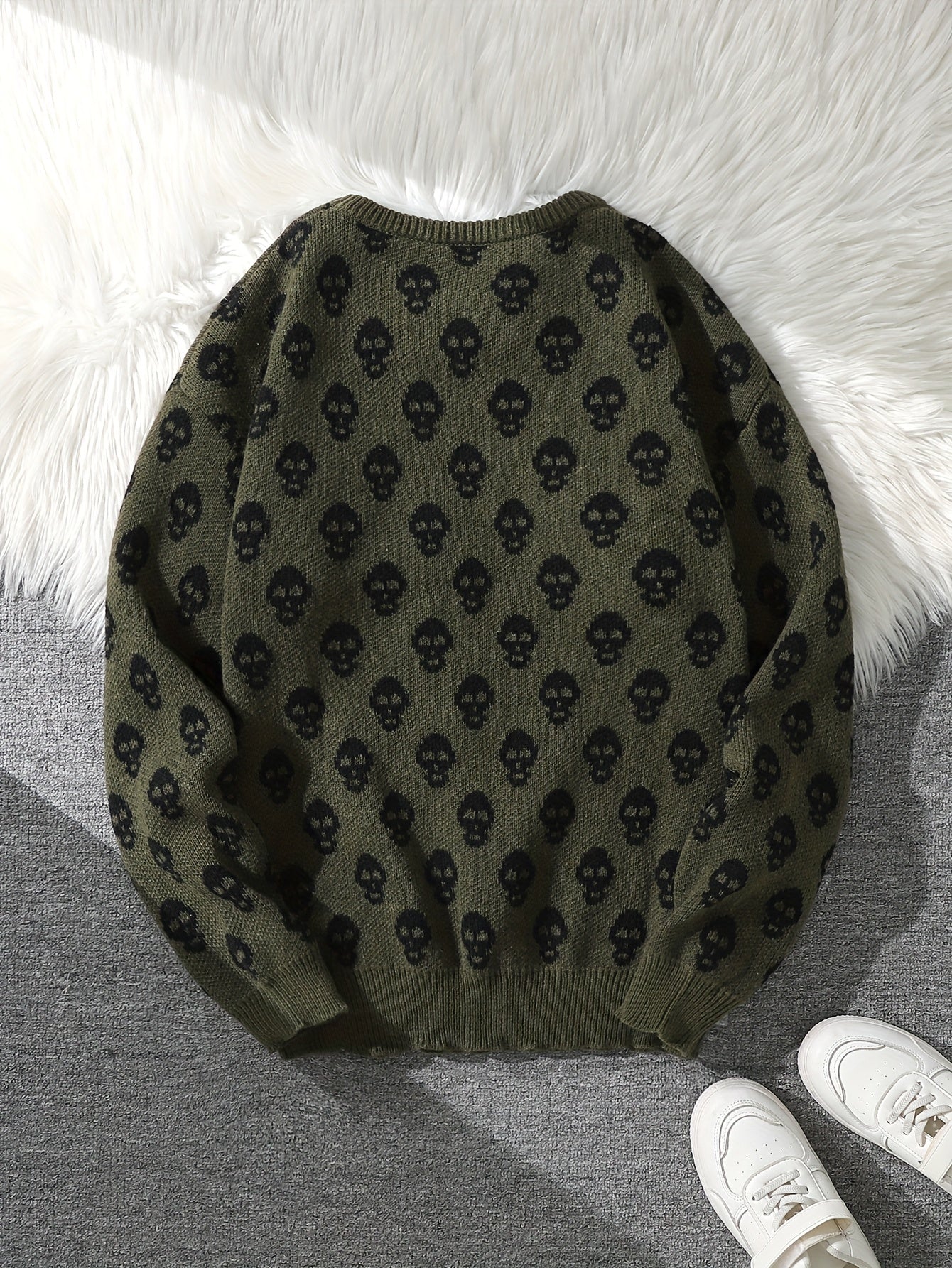 Pull col rond à motif têtes de mort en tricot doux