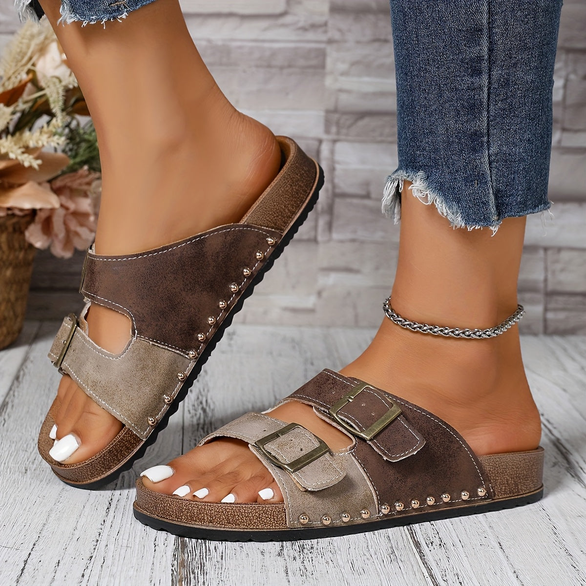 Sandales plates style vintage pour femme à boucles confortables et tendance été