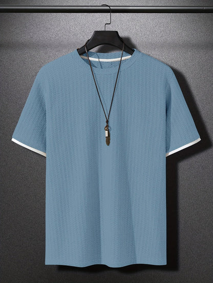 Legeres Herren-T-Shirt mit kurzen Ärmeln, modernem Stil, Rundhalsausschnitt und geprägter Textur