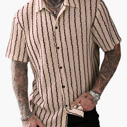 Chemise décontractée à rayures ondulées pour homme – Style estival tendance, idéale pour les sorties et les week-ends