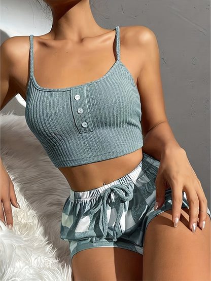Completo pigiama casual da donna con spalline sottili, stile estivo confortevole