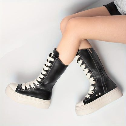 Bottes montantes noires à lacets blancs, style basket, semelle plateforme