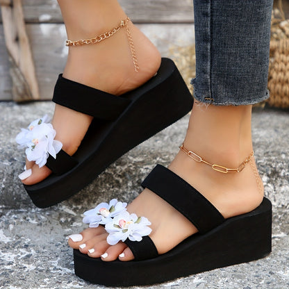 Sandales compensées fleuries pour femme style plateforme – Élégance estivale et confort moderne