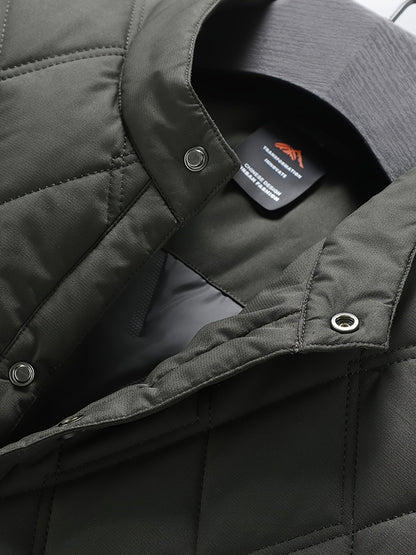 Herre quiltet jakke i urban stil med avslappet eleganse