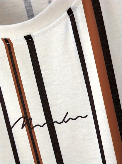 Kurzärmliges Herren-T-Shirt im modernen Stil mit vertikalen Streifen für einen trendigen urbanen Look