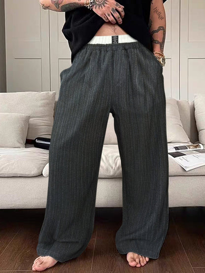 Weite Herrenhose mit Streifen im eleganten, modernen Freizeitstil