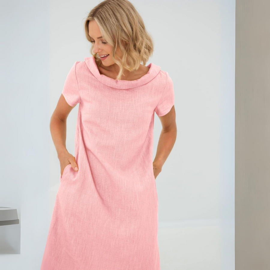 Robe courte col bateau manches courtes en tissu doux uni